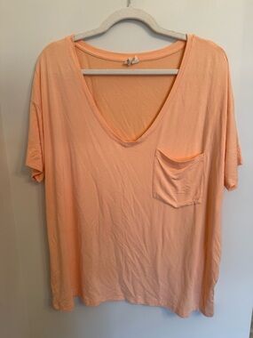 Kyte BABY Peach V-Neck Bamboo Pocket Tee